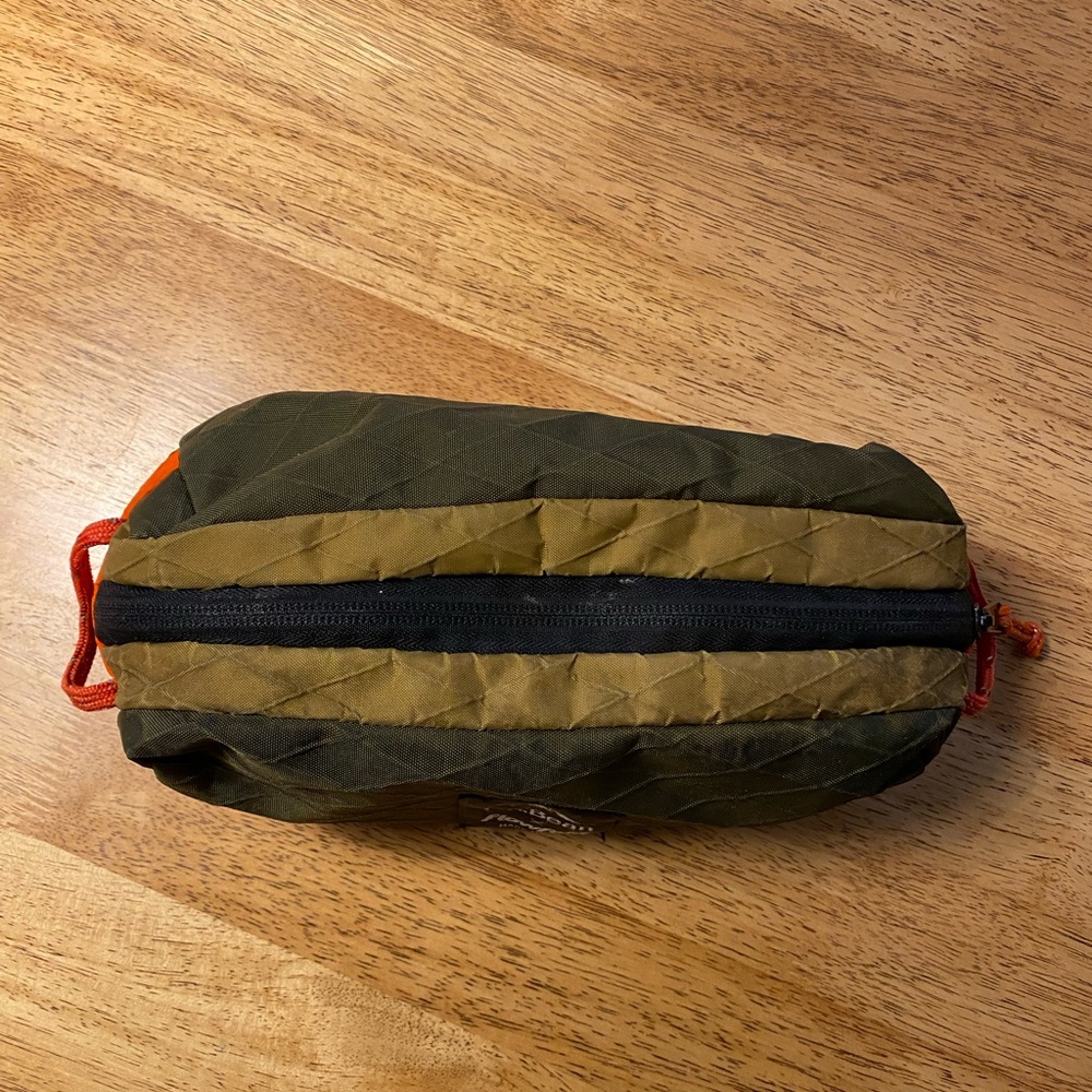 LL Bean accessories/toiletries bag. Good used condition. - Picture 3 of 8